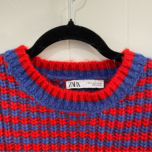 Zara Cropped ribbed stripped sweater with balloon sleeves. - Picture 4 of 6